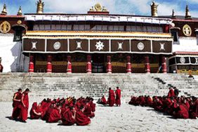 Mysterious  Lhasa Highlights Tour